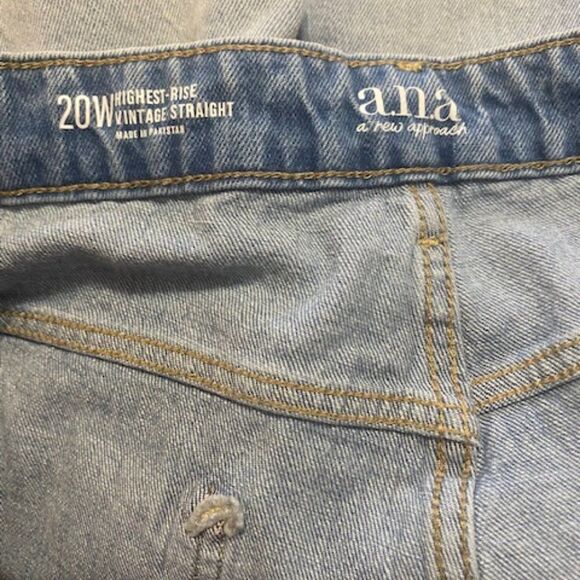 a.n.a. High Rise Vintage button fly distressed straight leg jeans, size 20W - Picture 4 of 4